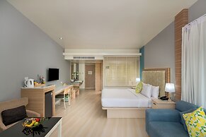 The Briza Beach Resort Khaolak