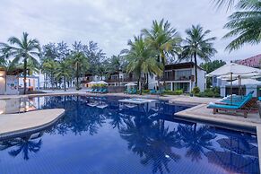 The Briza Beach Resort Khaolak