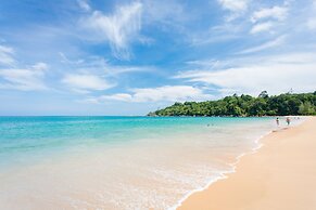 The Briza Beach Resort Khaolak