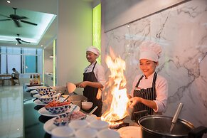 The Briza Beach Resort Khaolak