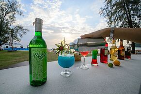 The Briza Beach Resort Khaolak