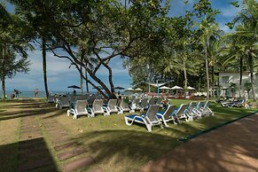 The Briza Beach Resort Khaolak
