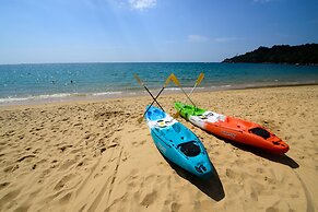 The Briza Beach Resort Khaolak