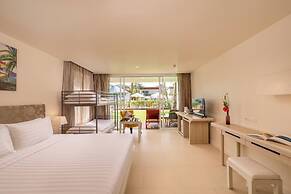 The Briza Beach Resort Khaolak