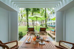 The Briza Beach Resort Khaolak