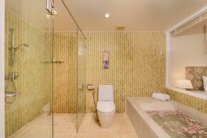 The Briza Beach Resort Khaolak