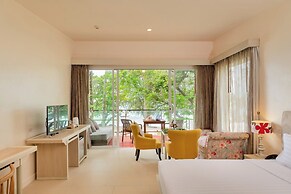 The Briza Beach Resort Khaolak