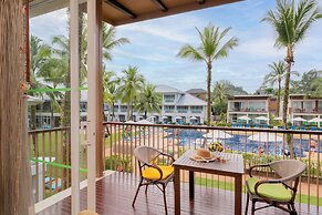 The Briza Beach Resort Khaolak