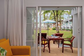 The Briza Beach Resort Khaolak