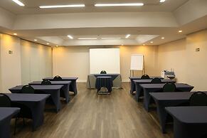 Hotel Adrianópolis All Suites