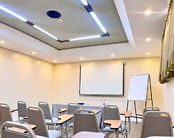 Hotel Adrianópolis All Suites