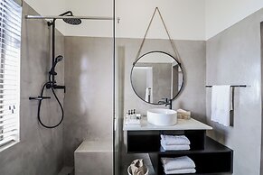 Lavender Manor Guest Lodge