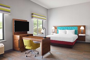 Hampton Inn & Suites Ridgecrest