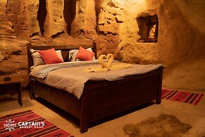 Captain's Desert Camp