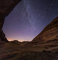 Captain's Desert Camp