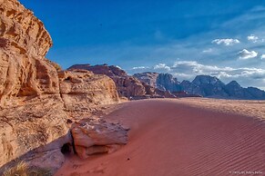 Captain's Desert Camp