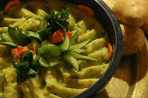 Captain's Desert Camp