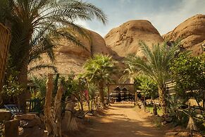 Captain's Desert Camp