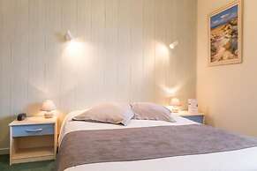Hotel Caravelle