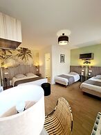 Hotel Caravelle