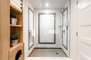 Auberge du Lac-à-l'Eau-Claire