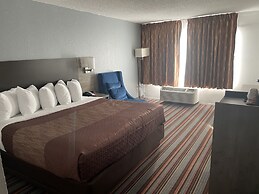 Quality Inn & Suites Sulphur Springs