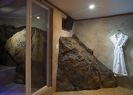 Charming Luxury Lodge & Private Spa