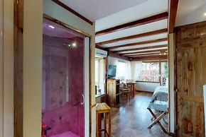 Charming Luxury Lodge & Private Spa