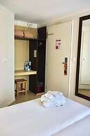 Brit Hotel Essentiel Reims Taissy