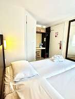 Brit Hotel Essentiel Reims Taissy