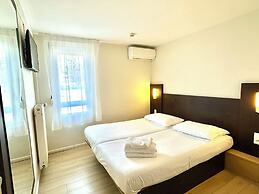 Brit Hotel Essentiel Reims Taissy