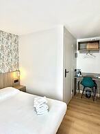 Brit Hotel Essentiel Reims Taissy