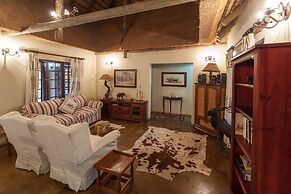 Rhino River Lodge