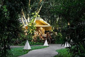 Hintok River Camp at Hellfire Pass