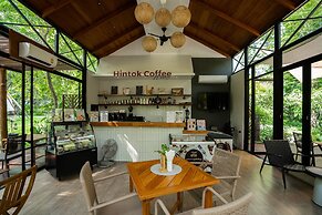 Hintok River Camp at Hellfire Pass