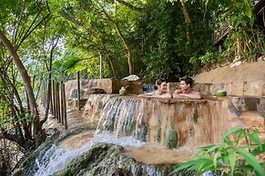 Hintok River Camp at Hellfire Pass