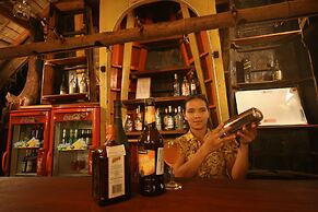 Hintok River Camp at Hellfire Pass