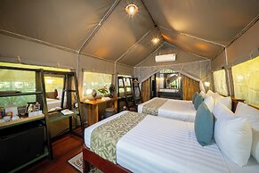 Hintok River Camp at Hellfire Pass