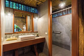 Hintok River Camp at Hellfire Pass