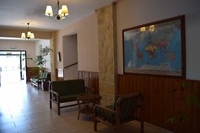 Anna Hotel Apartments