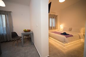 Markakis Studios Fira