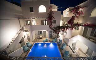 Markakis Studios Fira