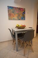 Markakis Studios Fira