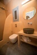 Markakis Studios Fira