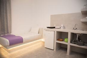 Markakis Studios Fira