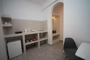 Markakis Studios Fira