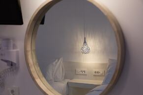 Markakis Studios Fira