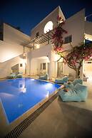 Markakis Studios Fira