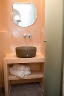 Markakis Studios Fira