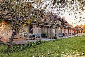 Karlamuiza Country Hotel
